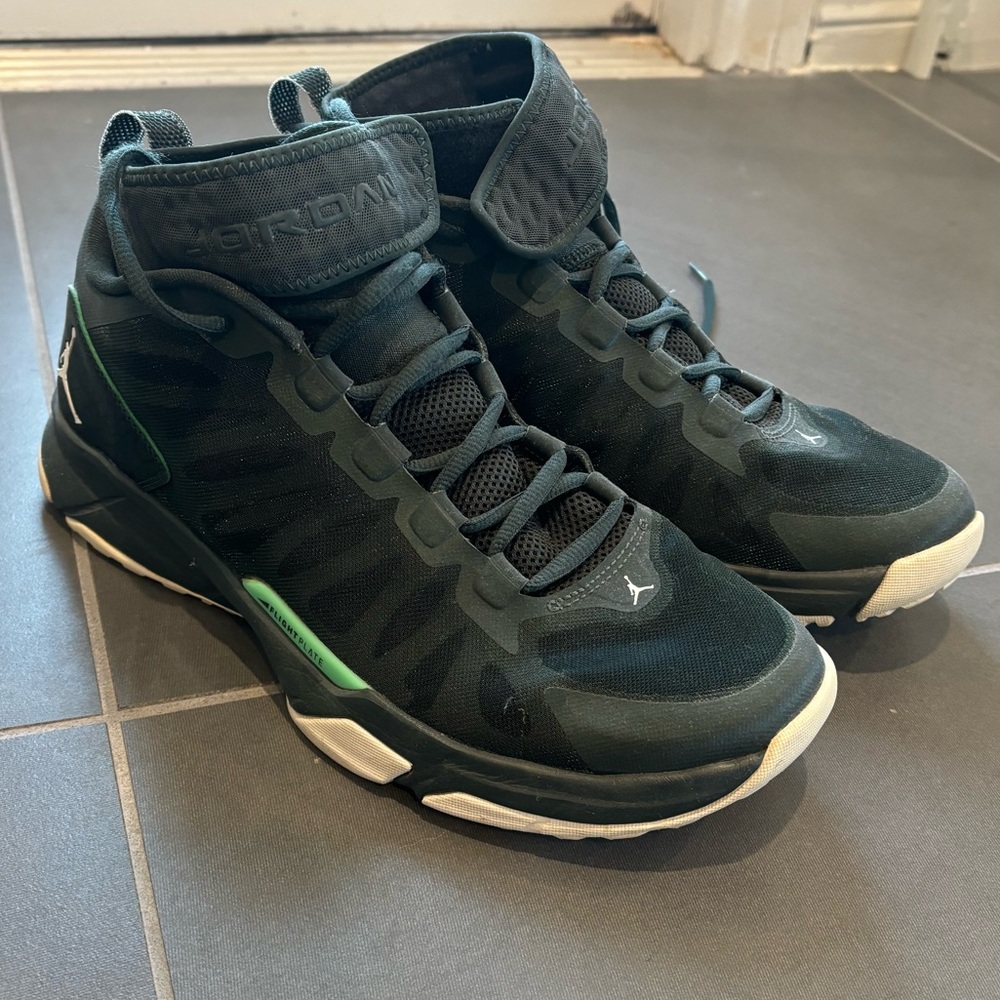 Nike JORDANS DOMINATE PRO men’s 9